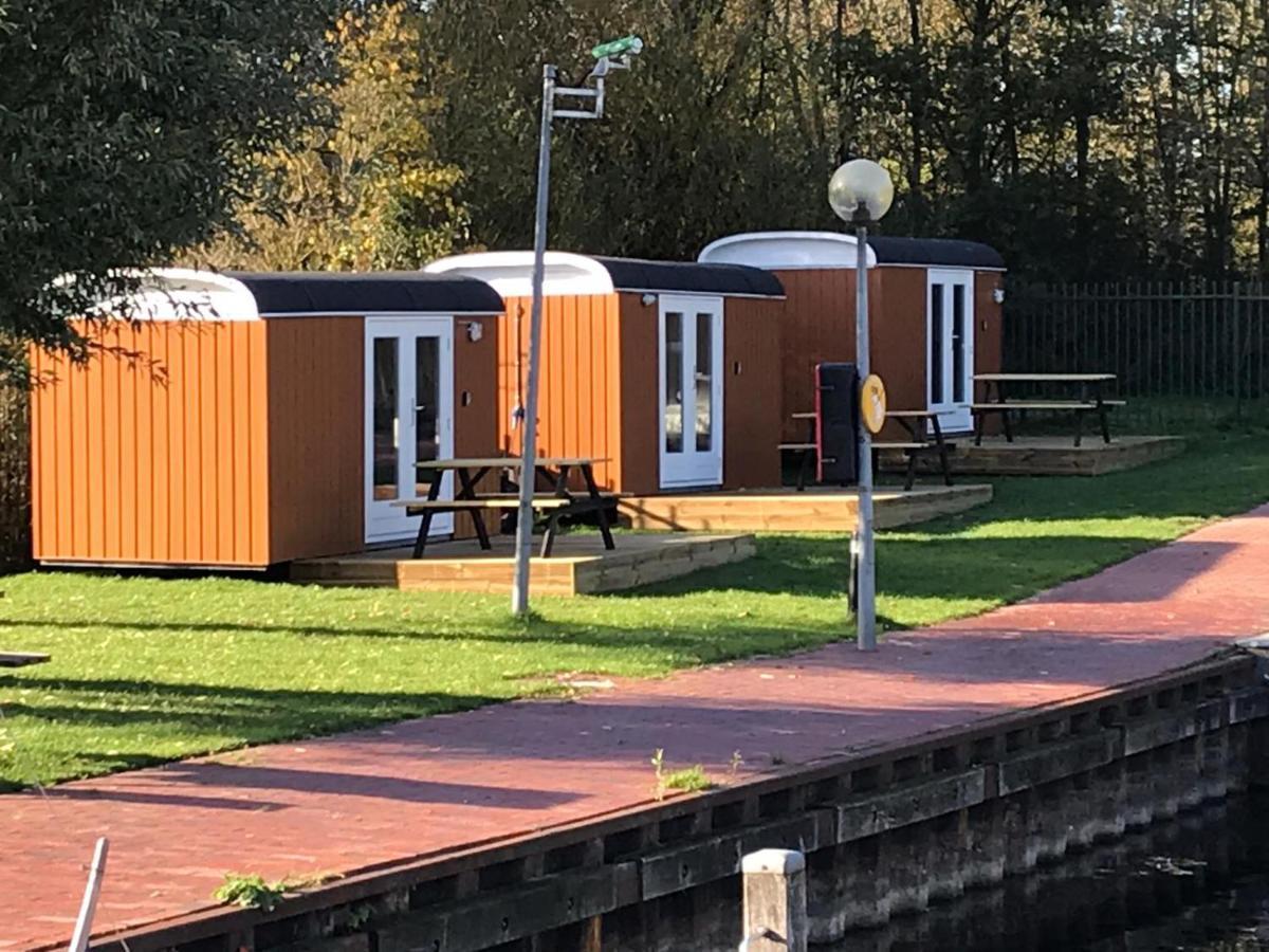 Marinaparcs Naarden Exteriör bild