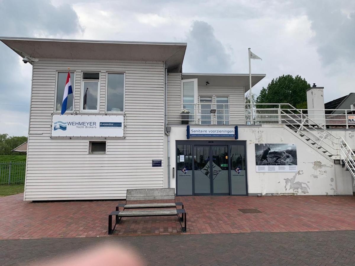 Marinaparcs Naarden Exteriör bild